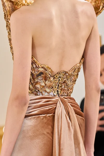 Look 30